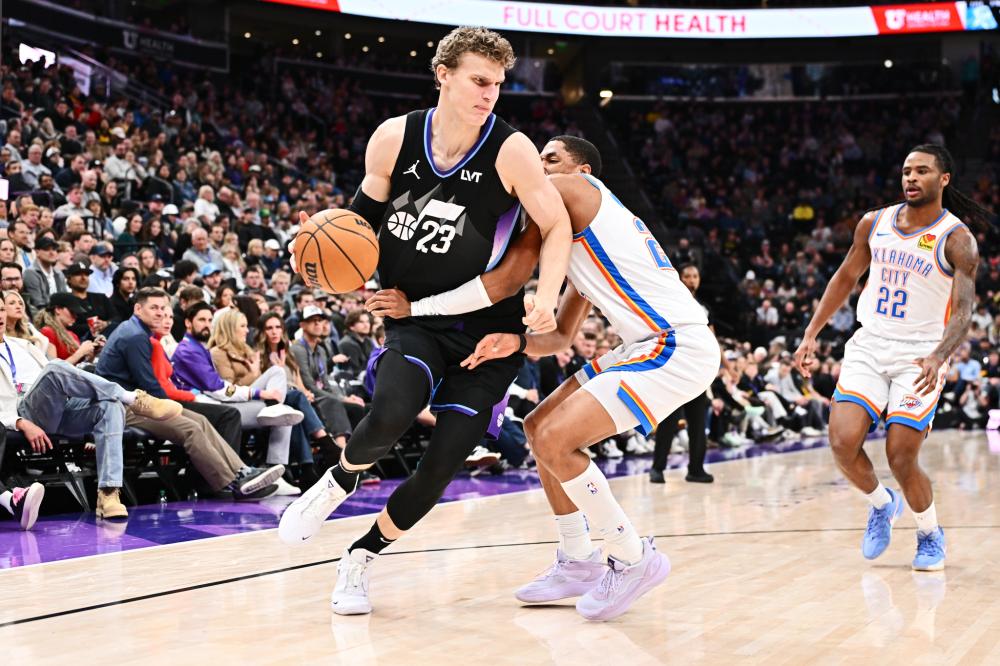 通过两翼的 通过两翼的