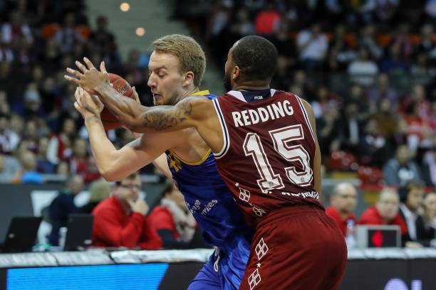 为国内游泳 为国内游泳